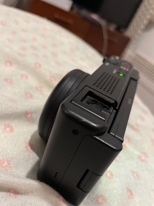 SONY ZV-1 -usada como nova.