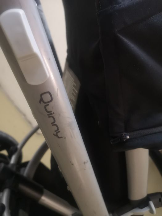 Carrinho bebé Quinny