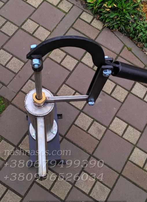 Ручний насос колонка на скважину. Водяний насос з боковою ручкою