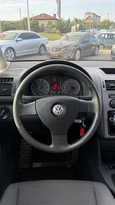Volkswagen Touran Фольксваген Тоуран FL 2008р 1.6 MPІ бенз 5 МКПП 7 місць