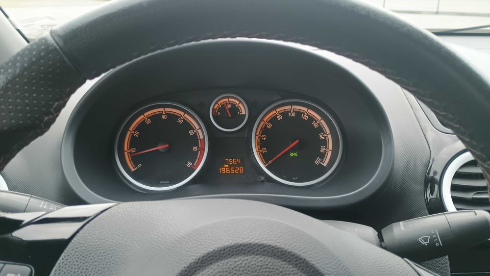 Opel Corsa D 1.4 Limited Edition