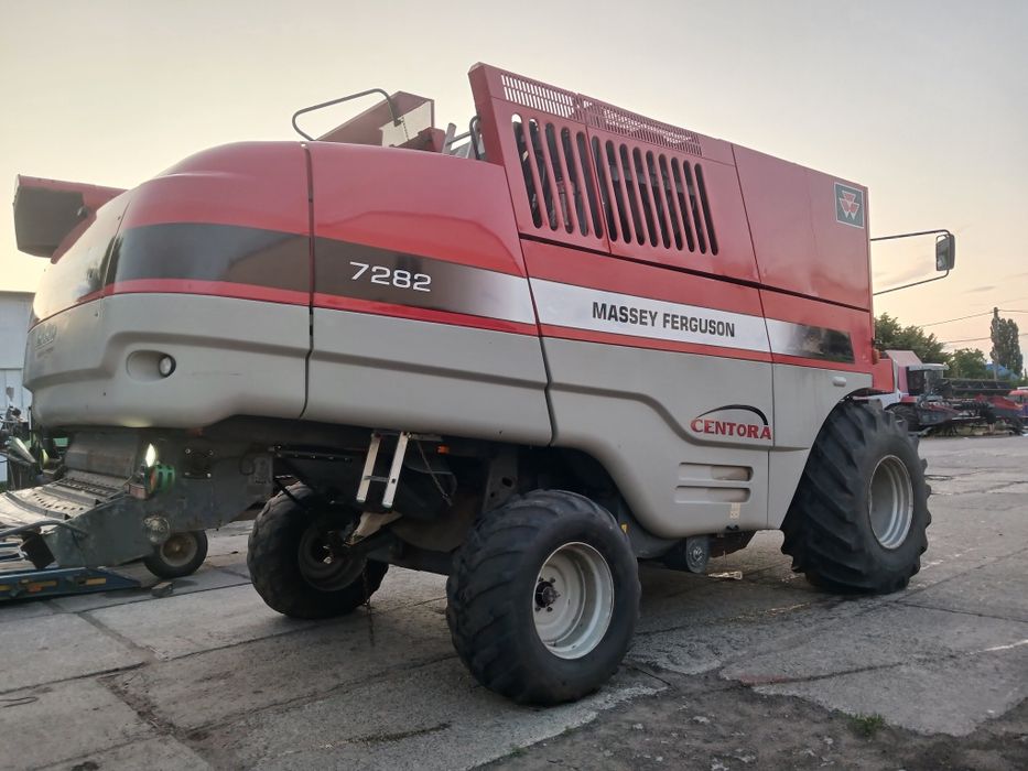 Комбайн Массей Фергюсон