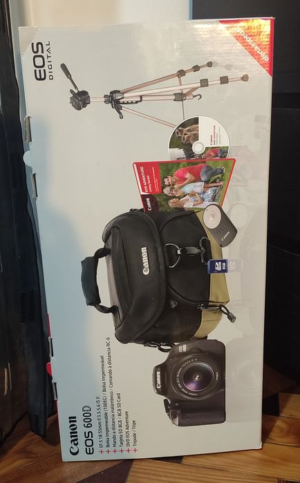 Máquina fotográfica Canon D600