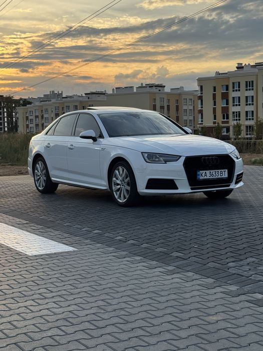 Audi A4 B9 2018 | 2.0 TFSI 190 к.с. | S line | Люк | Пам’ять | R18
