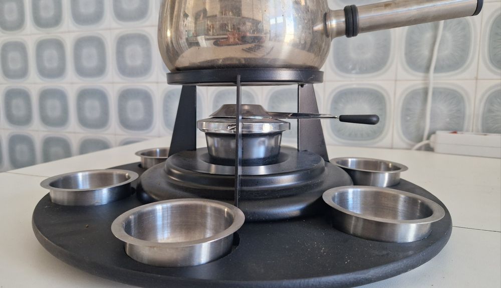 Conjunto Fondue 23 peças do Gato Preto