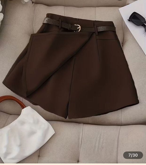 Модні жіночі шорти з імітацією спідниці. Шорти спідниця