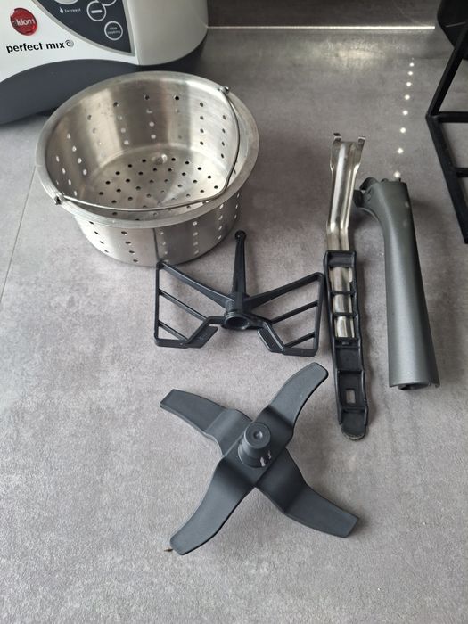 Robot wielofunkcyjny