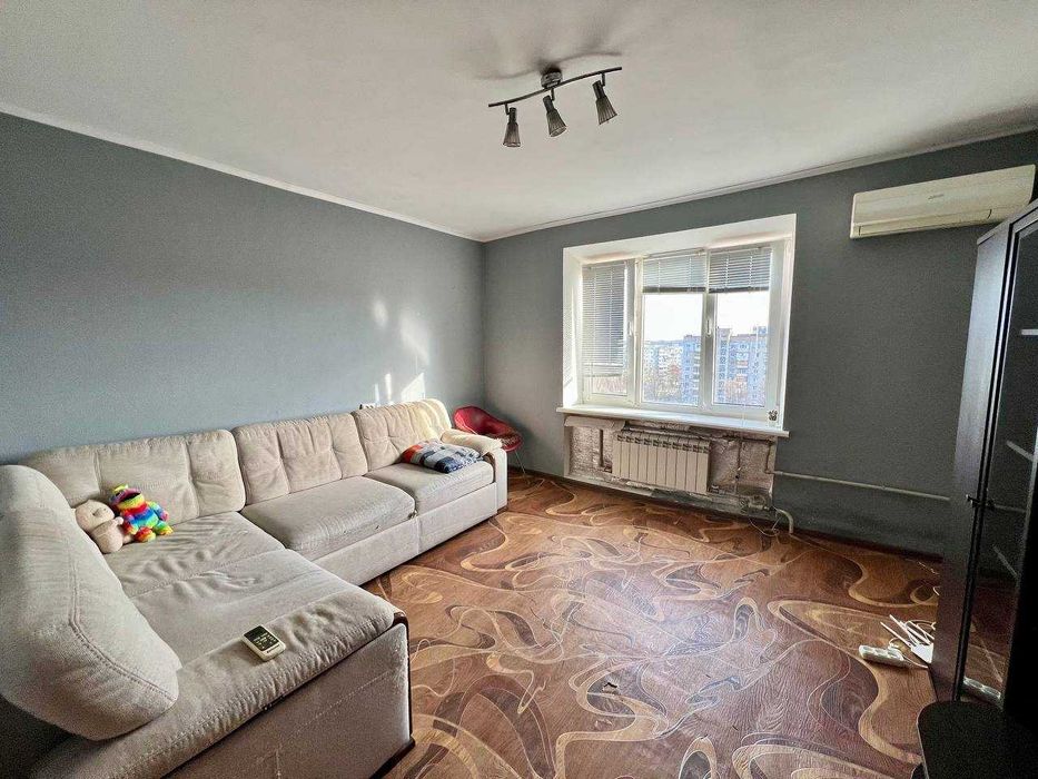 Продам 1 комнатную квартиру район "Парка Климова"