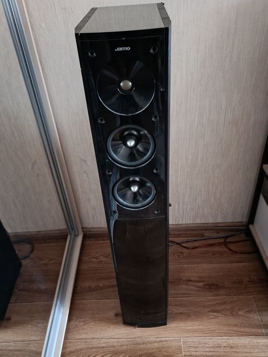 Фронтальная акустика Jamo 606 Black