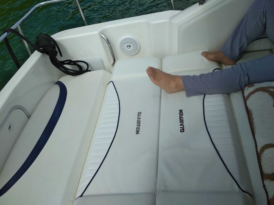 sprzedam jacht motorowy GLARSTON 249 GT ,silnik volvo penta 5,0 GXI