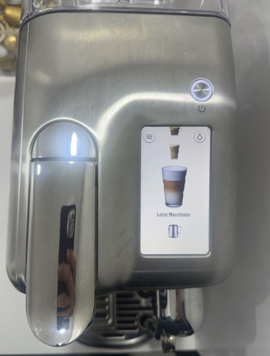 Máquina cafe Creatista Pro Nespresso