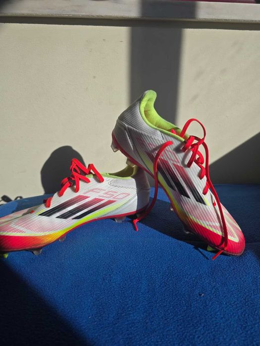 Chuteiras de futebol, Adidas F50