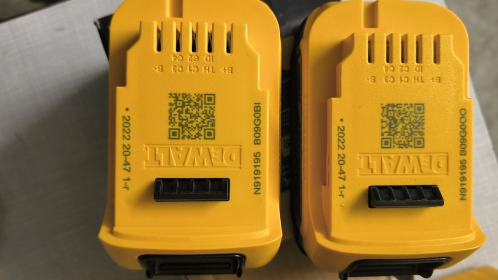 2x powerstack DeWalt 1'7 ah