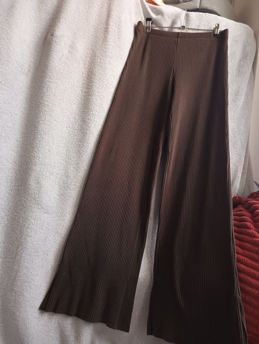 Spodnie brązowe, dzwony prążkowana brąz h&m S