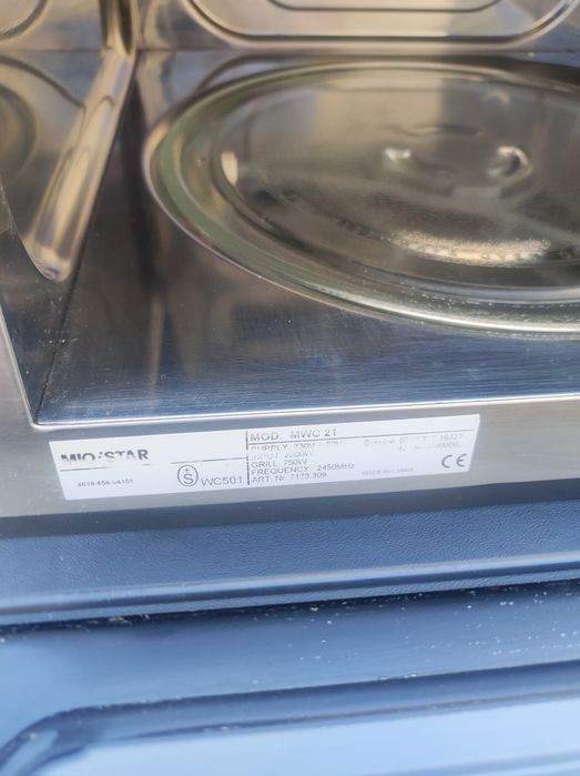 Microondas usado em bom estado de funcionamento