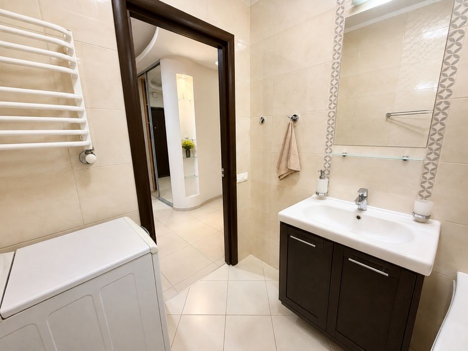Оренда 2-кімнатна квартира  67 м² , вул .Лазаренка, 4Б , паркомісце , з тваринами можна