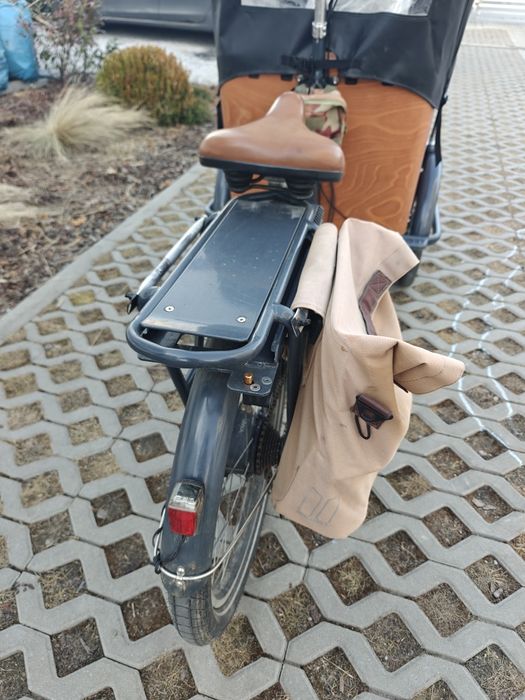 Babboe Curve E elektryczne cargo 4 dzieci – namiot, sakwa,