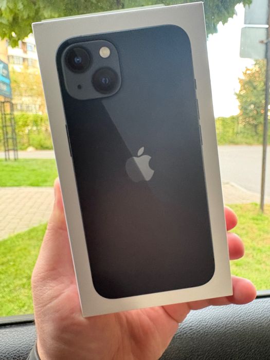 iPhone 13 128gb midnight