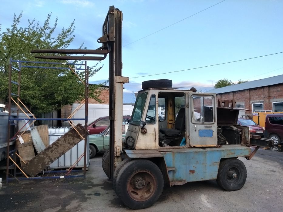 Погрузчик Львівський