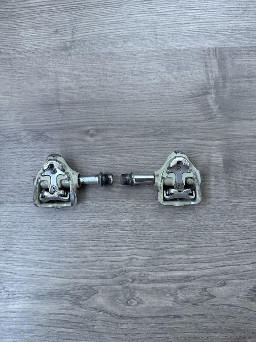 Sapatos Specialized + pedais de encaixe Wellgo MAG MG-8 para BTT