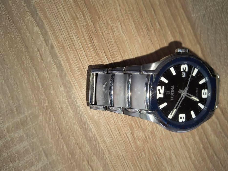 Zegarek męski Festina model f16487 szybka do wymiany.