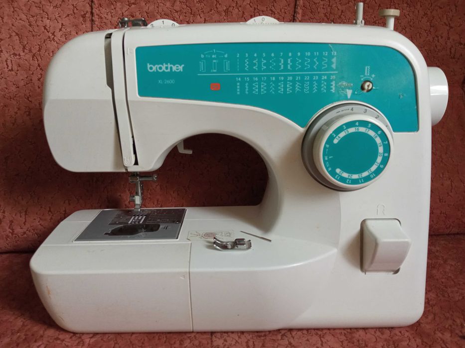 Швейна машинка Brother XL - 2600