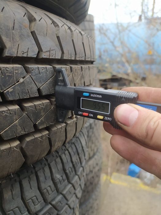 Продам летние шины 215/65 r16 C