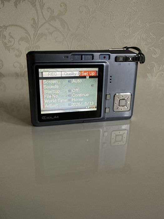 Фотоапарат Casio Exilim EX-S600