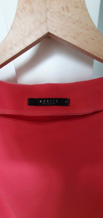 Sukienka z krótkim rękawem