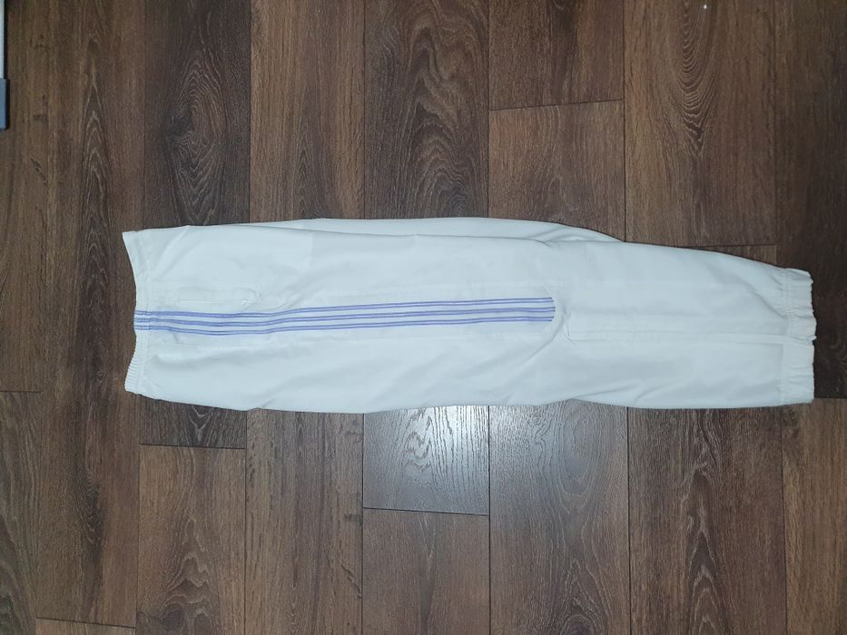 Вінтажні білі спортивні штани Adidas