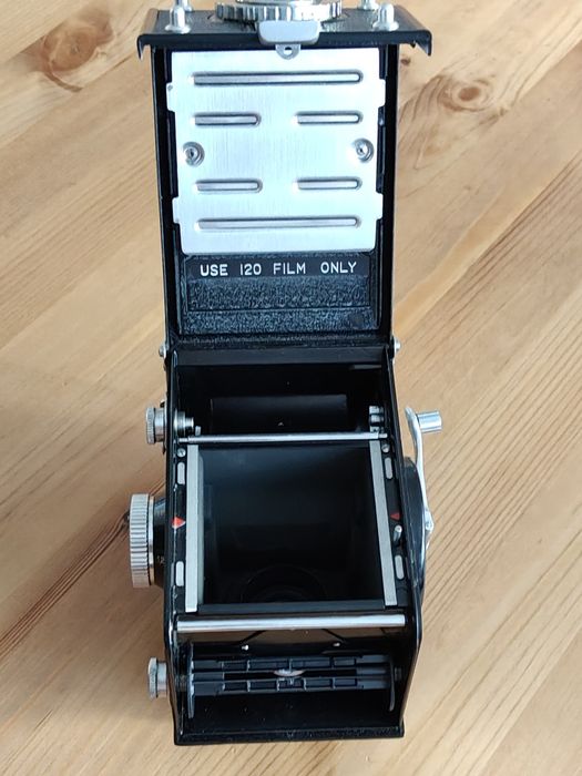 Yashica Mat średni format tanio sprawna