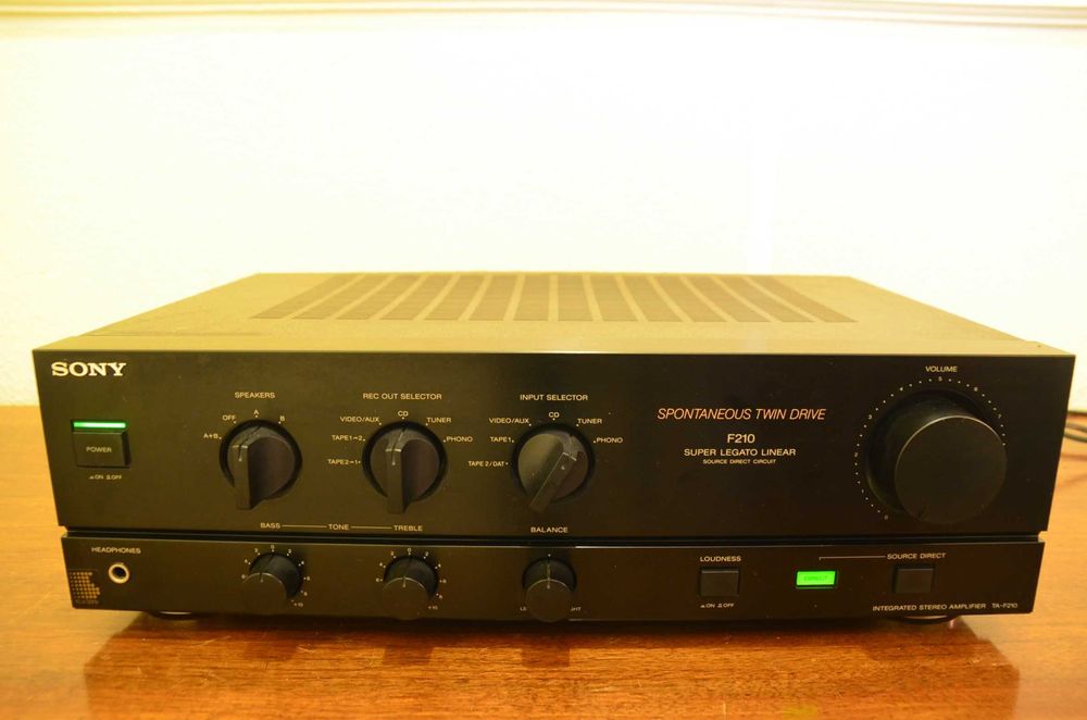 Amplificador Sony F210