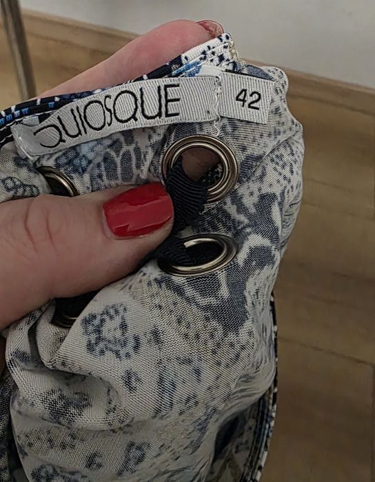 Wygodna bluzka Quiosque 42 – nie gniecie się, pięknie układa.