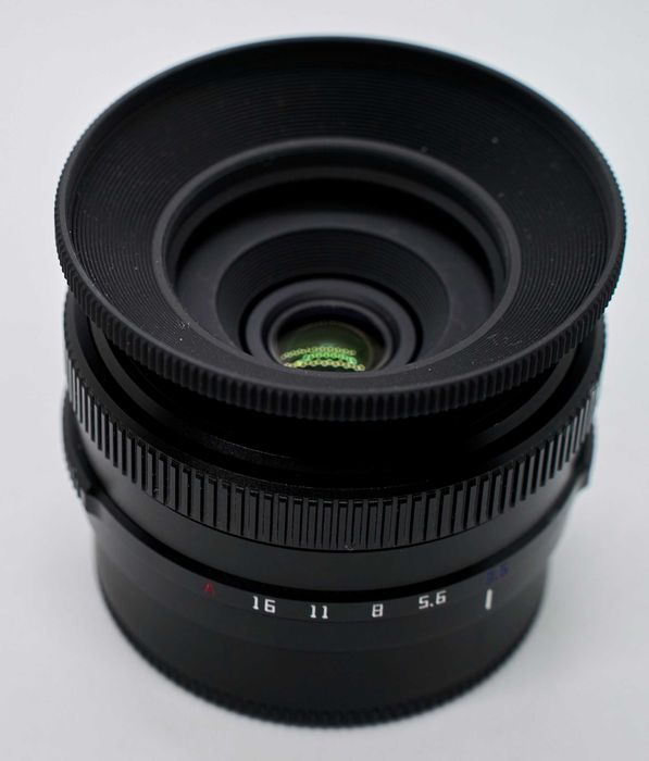 Objetiva autofocus TTartisan 14mm F/3.5 para Fuji X