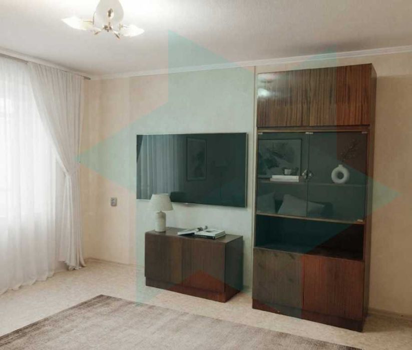 Продаж 3 к. квартири на жм Тополя 2, б. 12