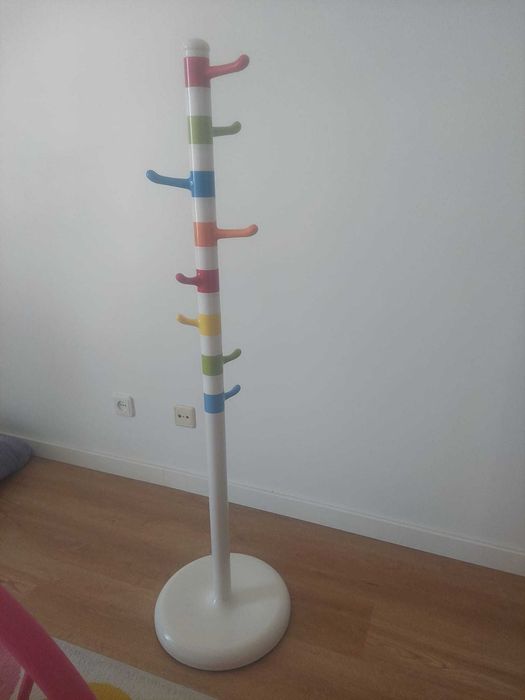 Cabide de Pé IKEA KROKIG (Descontinuado) – Como Novo