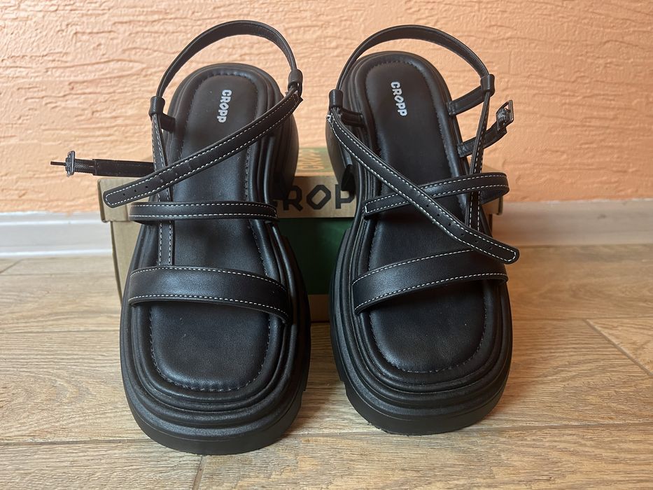 босоножки Cropp.