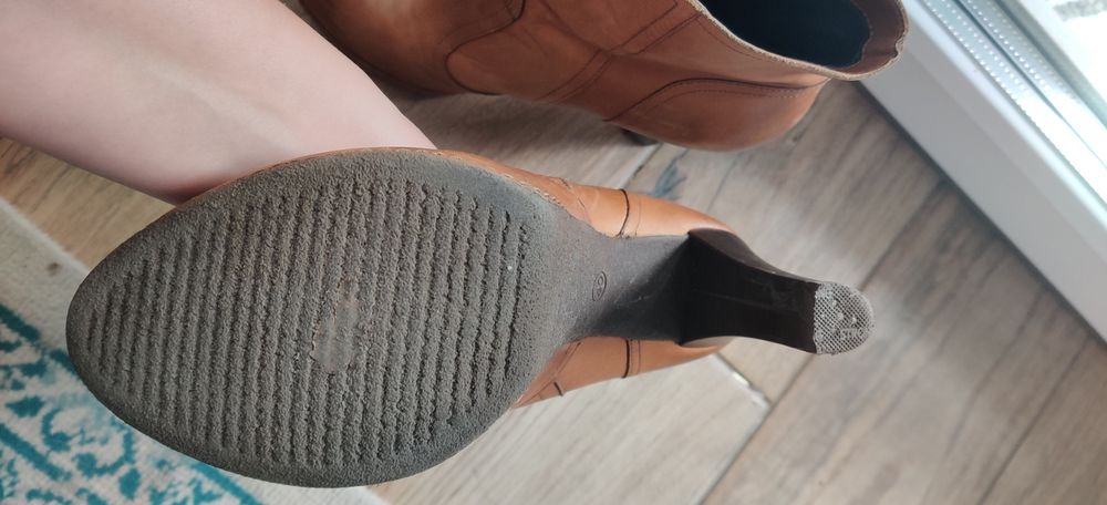 Badura kozaki szpilki botki