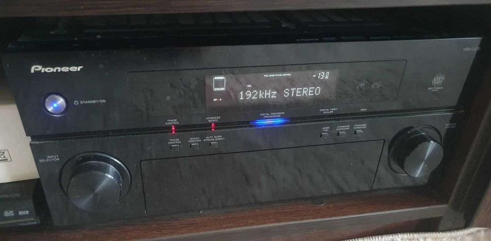 AV-ресивер Pioneer VSX-LX70