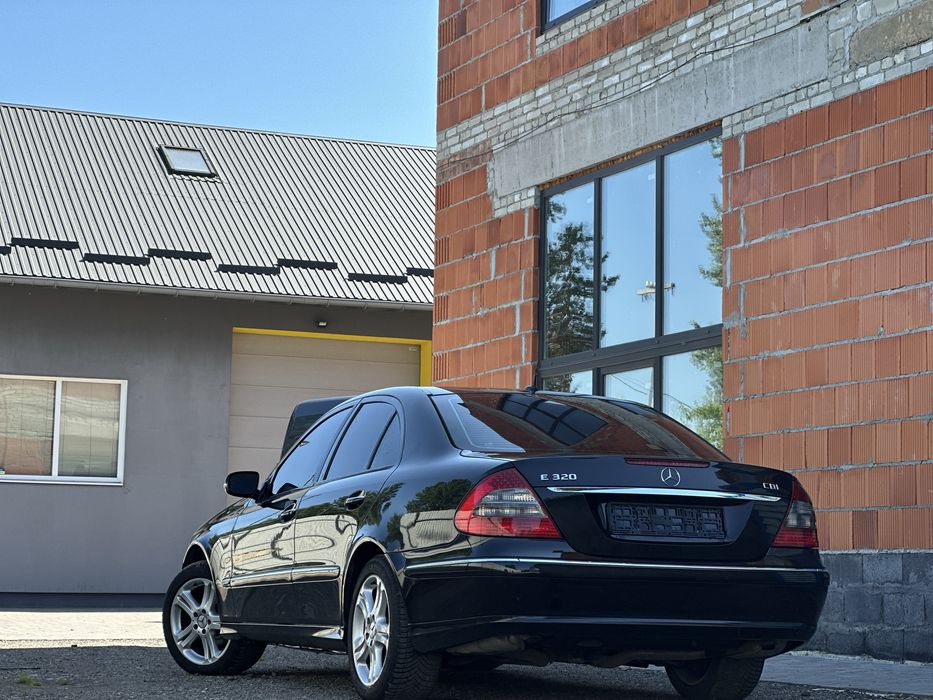 Разборка Mercedes-Benz E-Class W211 рестайлинг седан 3.0 OM642