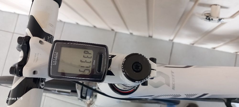 Bicicleta estrada Scott Foil como nova - L