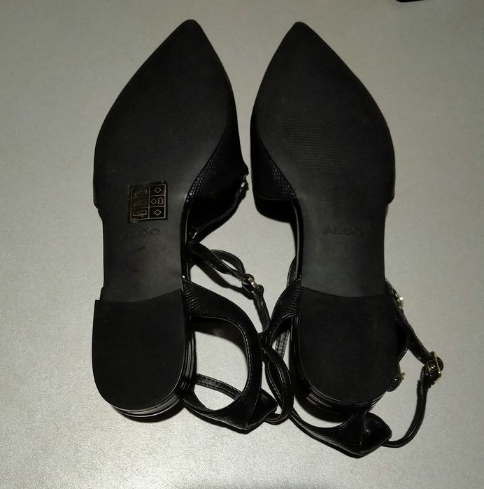 Стильные босоножки Aldo