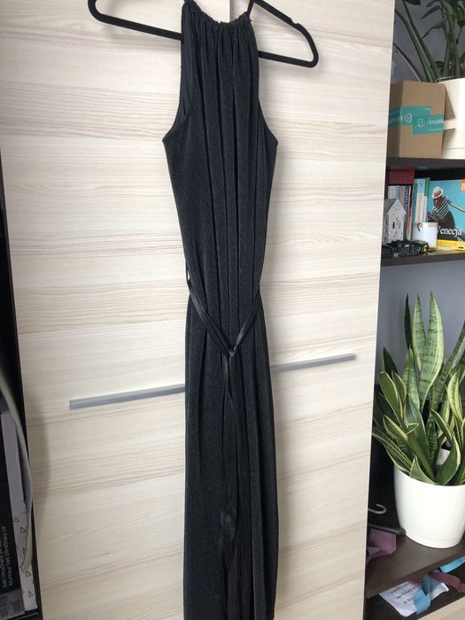 Dluga czarna sukienka Mohito