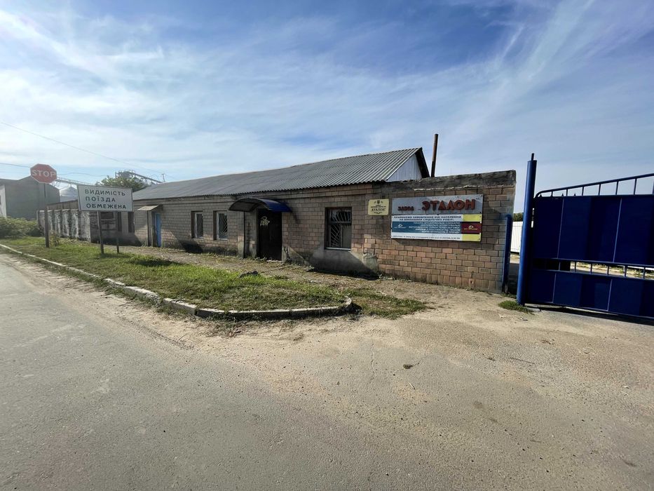 Комплекс виробничих приміщень (завод) в місті Умань Черкаської області