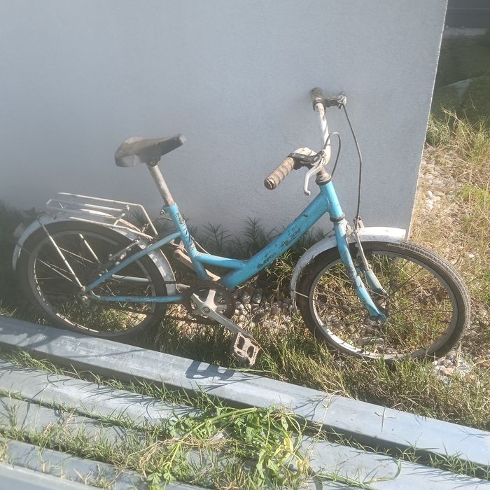 Bicicletas em estado aceitável