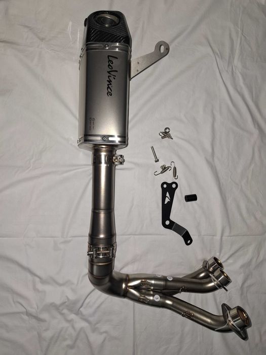 Escape Yamaha mt-09 xsr 900 tracer GT Tipo leovince