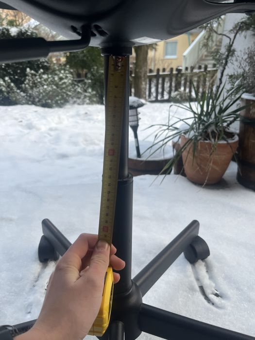 Krzesło obrotowe czarne na kółkach | Regulowana wyskość