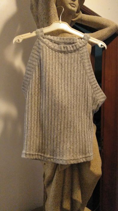 8 Roupas em bom estado TAM S