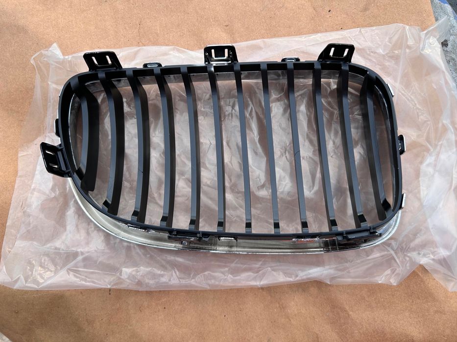 Grelhas frontais BMW Série 1 E81/E82/E87/E88 (2007+)