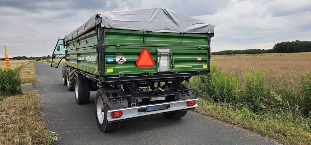 Przyczepy HL6011